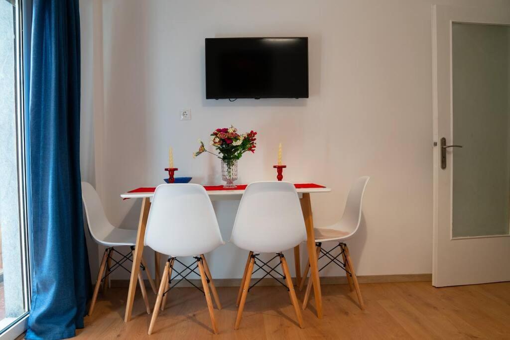 Cozy Apartment In Athens Center エクステリア 写真